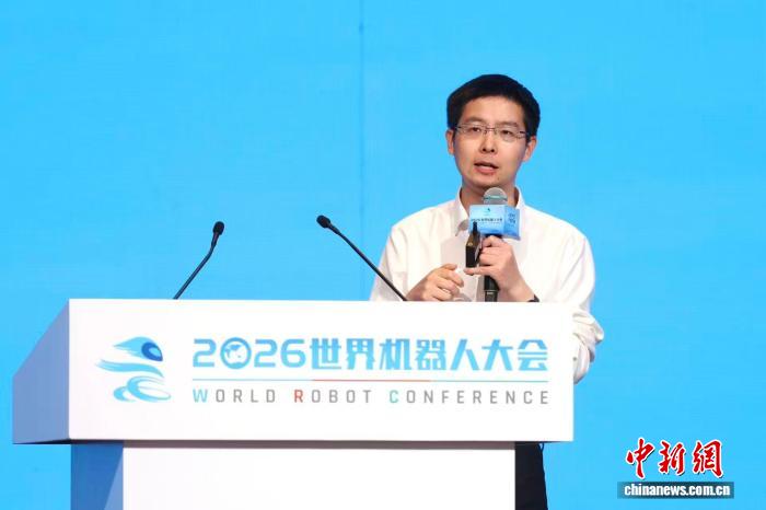 
上海第十人民医院黄牛号贩子票贩子代网上预约代挂号电话宇树科技董事长王兴兴：正在推动物理AI机器人自进化