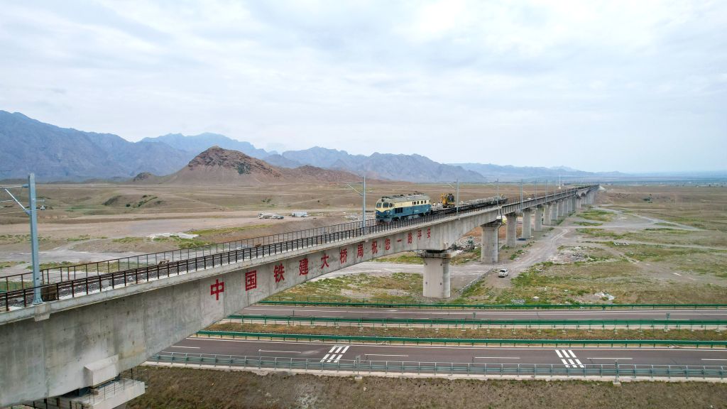 
广州各大医院医生黄牛预约代挂号电话银巴铁路开启静态验收 预计年底具备开通条件