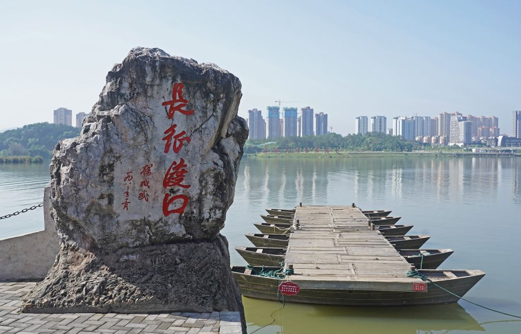 
北京大学口腔医院张益张路李广生黄牛挂号电话等了一辈子，108岁的她和“金长哥哥”团聚了