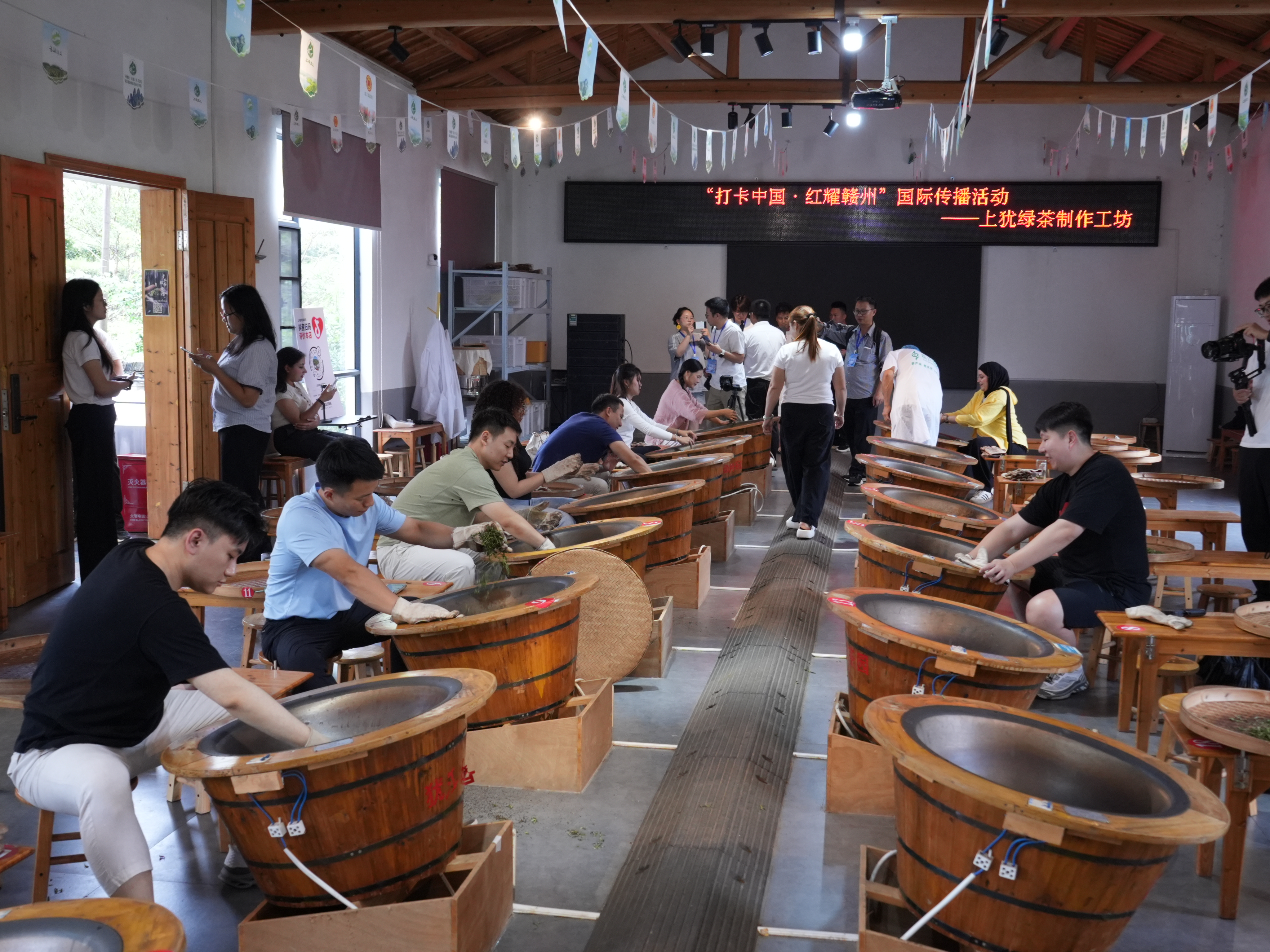 
四川大学华西医院蒋利医生黄牛预约代挂号电话【2026打卡中国】上犹的“动静”之间，藏着绿水青山的答案