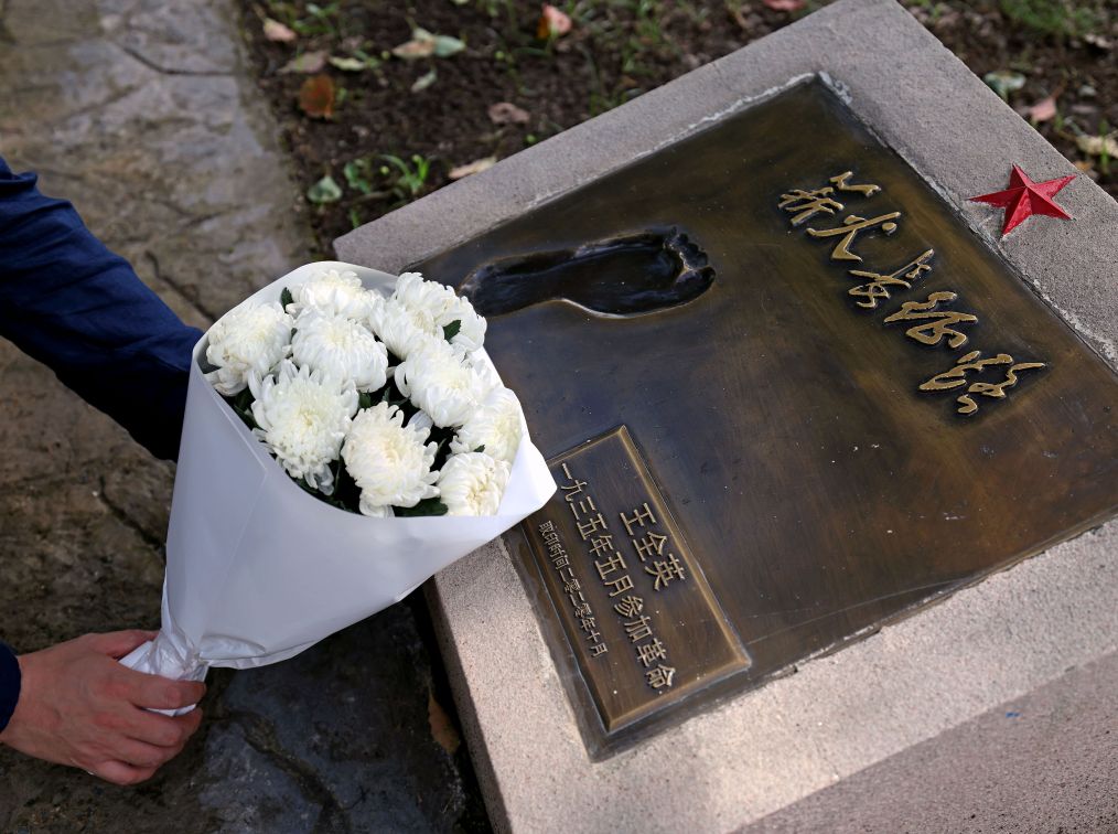 天津中医药大学第一附属医院黄牛挂号电话十五次重走长征路,她把红色历史讲给时代听