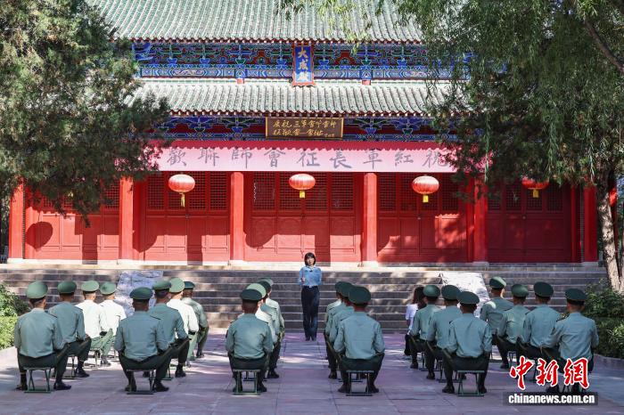 
天津儿童医院翟嘉医生黄牛预约代挂号电话武警部队“英雄路·新长征”活动走进甘肃会宁