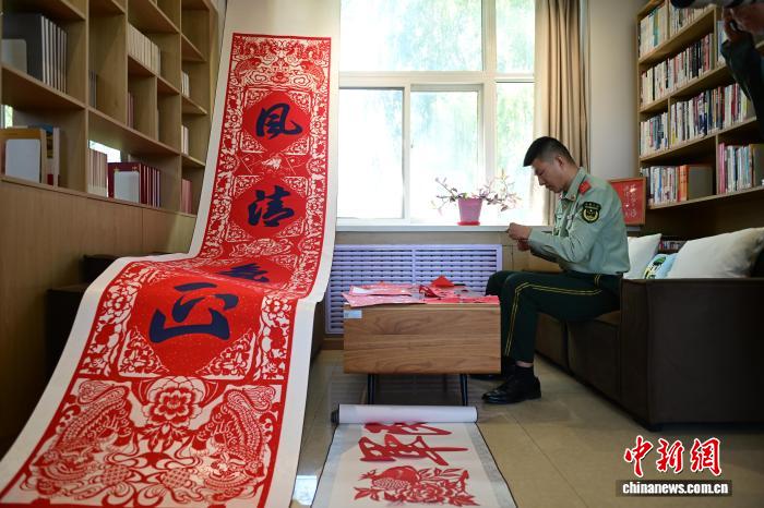 
天津儿童医院翟嘉医生黄牛预约代挂号电话武警部队“英雄路·新长征”活动走进甘肃会宁