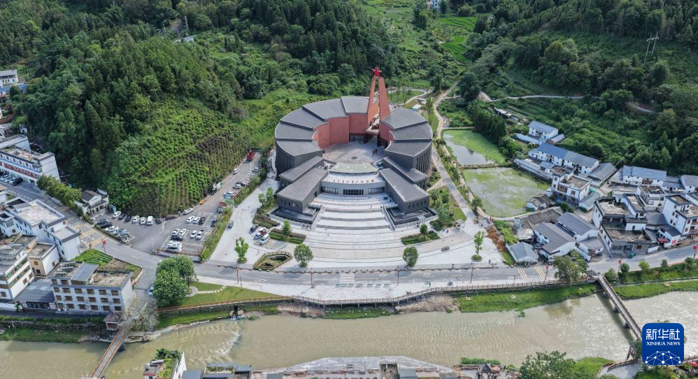 广东药科大学附属第一医院黄牛号贩子票贩子代网上预约代挂号电话赓续长征精神 奋进复兴征程丨天空之眼瞰长征:走进粤北仁化