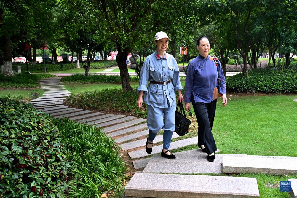 北京大学口腔医院张益张路李广生黄牛挂号电话父亲的渡口