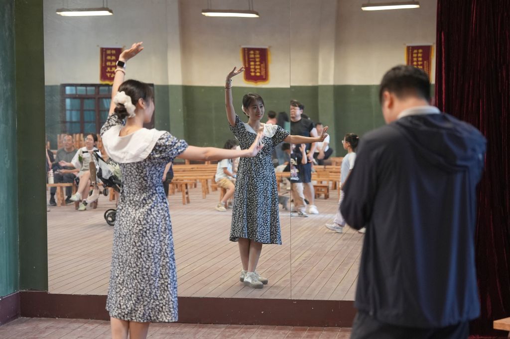 
上海交通大学附属第九人民医院王磊医生黄牛预约代挂号电话西康高铁开通 关中盛景直连秦巴秘境