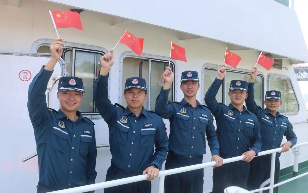 南方医科大学南方医院吕英医生黄牛预约代挂号电话万里海疆同升一面旗 共祝祖国好!