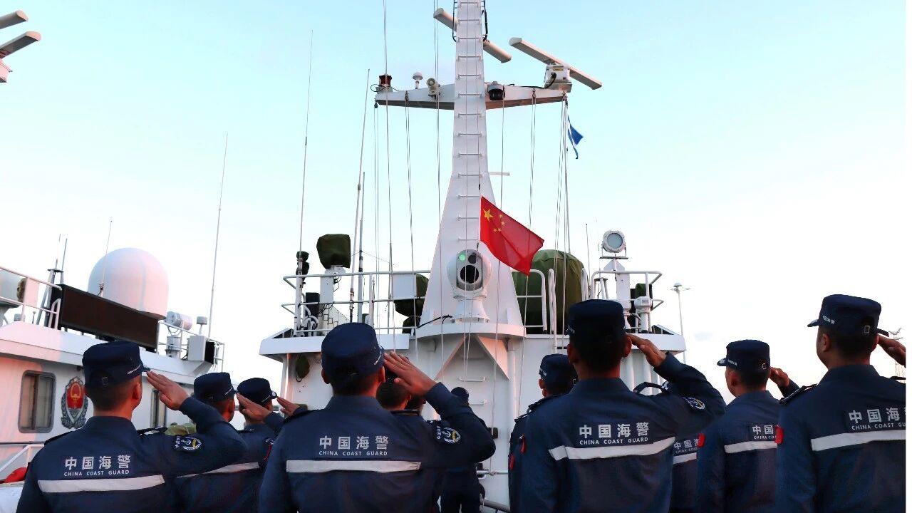 南方医科大学南方医院吕英医生黄牛预约代挂号电话万里海疆同升一面旗 共祝祖国好!