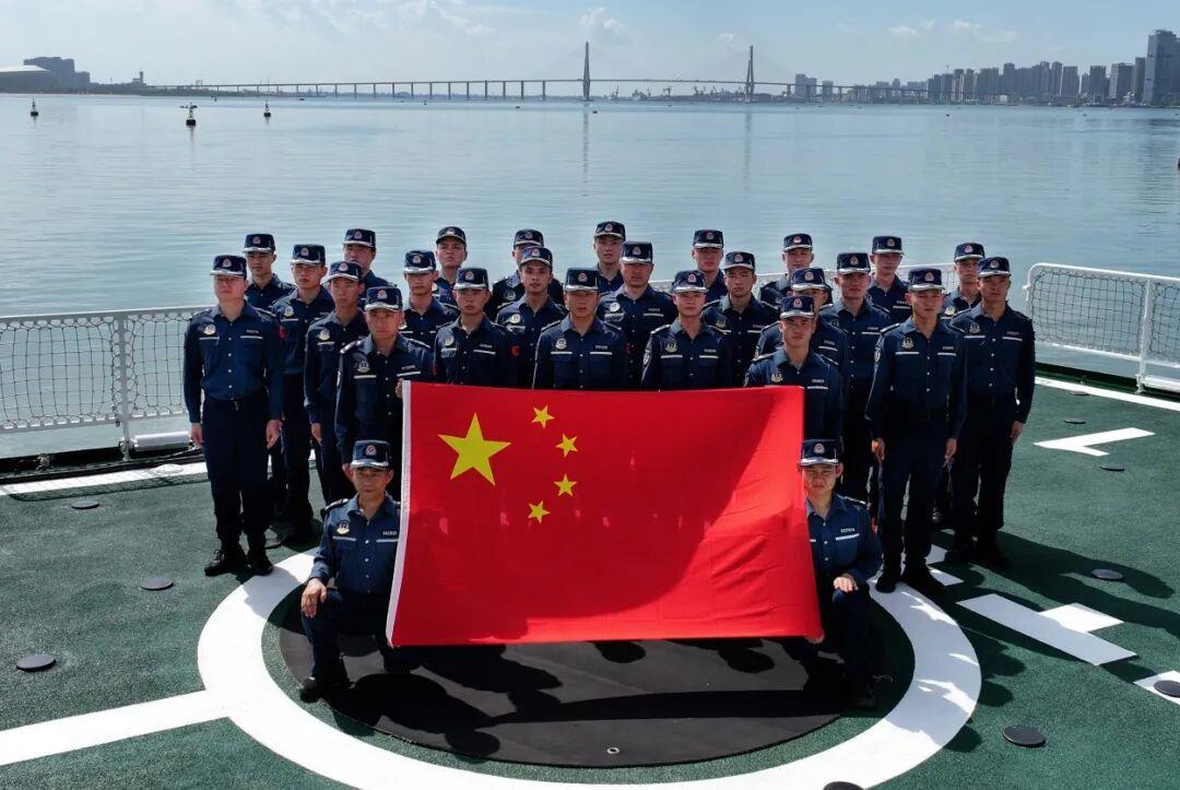 南方医科大学南方医院吕英医生黄牛预约代挂号电话万里海疆同升一面旗 共祝祖国好!