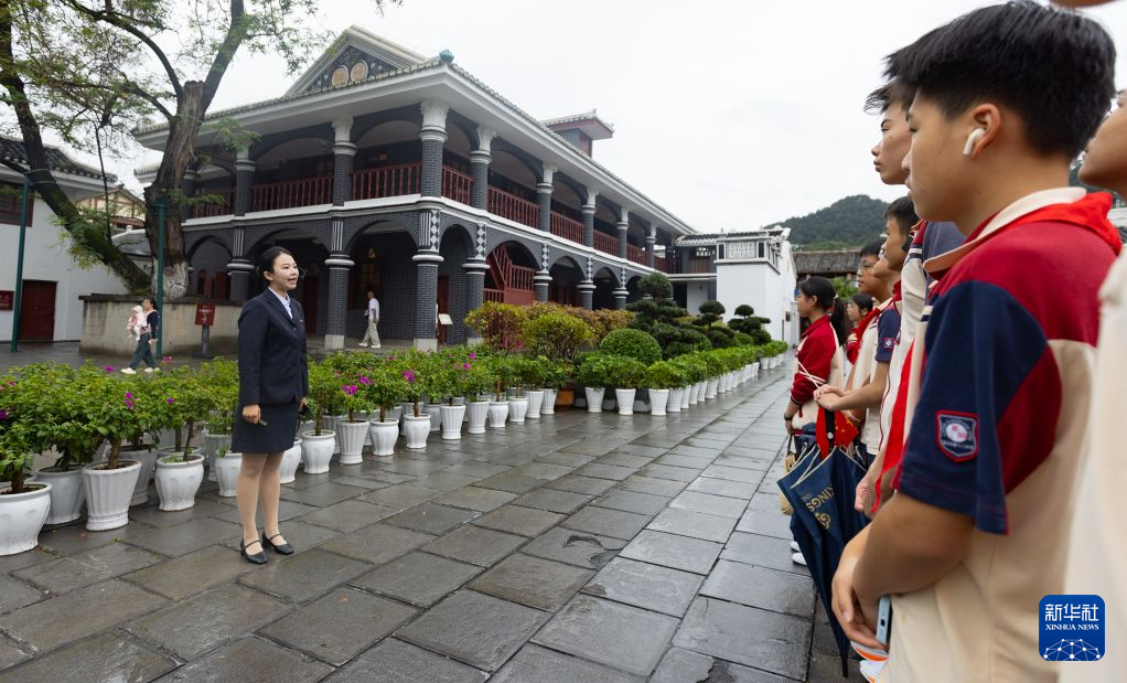 
杭州市中医院赵宏利医生黄牛预约代挂号电话赓续长征精神 奋进复兴征程丨遵义会议纪念馆讲