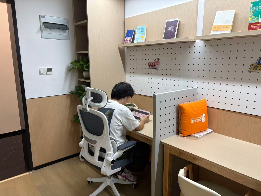 四川大学华西医院吴波医生黄牛预约代挂号电话关注城市更新丨武汉:闲置楼宇变“安居港湾”