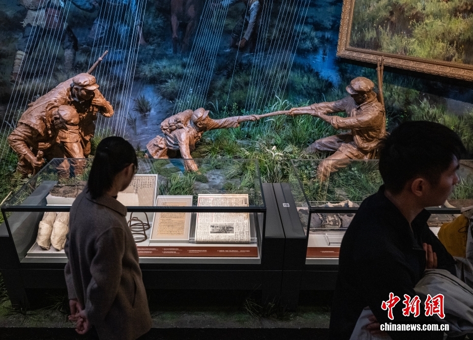 上海瑞金医院黄牛号贩子票贩子代网上预约代挂号电话长征胜利90周年丨长征胜利纪念日前夕 民众北京