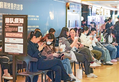 
首都儿科研究所附属儿童医院曹玲常丽叶茂李旭黄牛挂号电话网红食品，谁在为“新奇”买单？