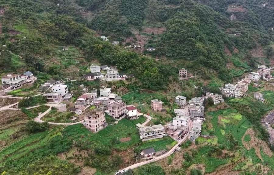 
中南大学湘雅二医院高洁生医生黄牛预约代挂号电话一场汇聚陌生人善意的婚礼，温暖了乌蒙山