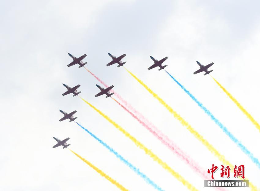Photos : spectacle de voltige aérienne à Changchun