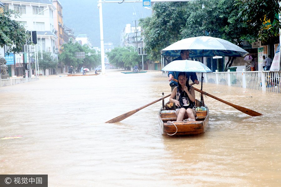 Des pluies torrentielles causent des inondations dans le sud de la Chine