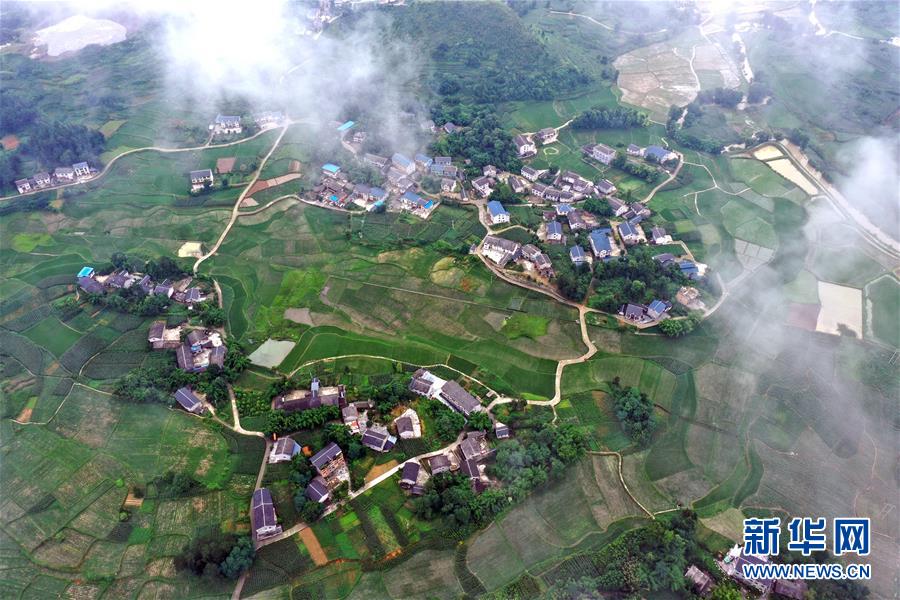 Guizhou la beauté des villages au xian de Suiyang