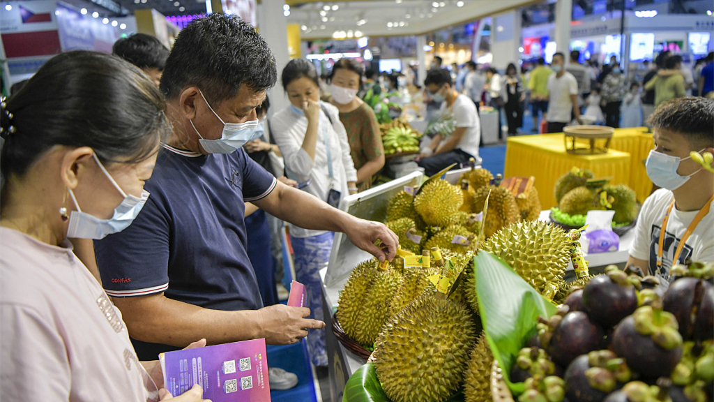 China continues to import more fruit from Thailand