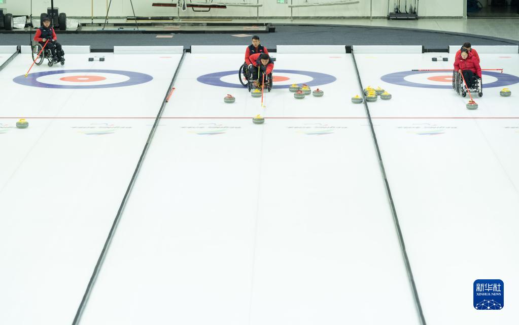 China’s curling and ice hockey teams prepare for the Beijing Paralympic Winter Games