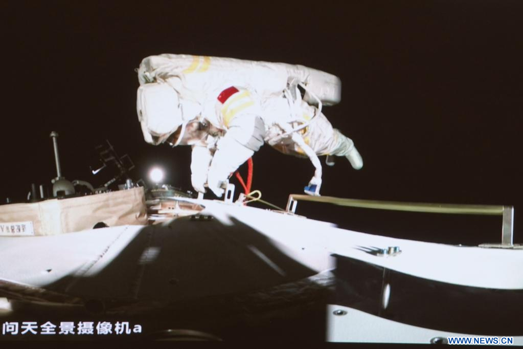 Les taïkonautes de Shenzhou 14 terminent une sortie extravéhiculaire de