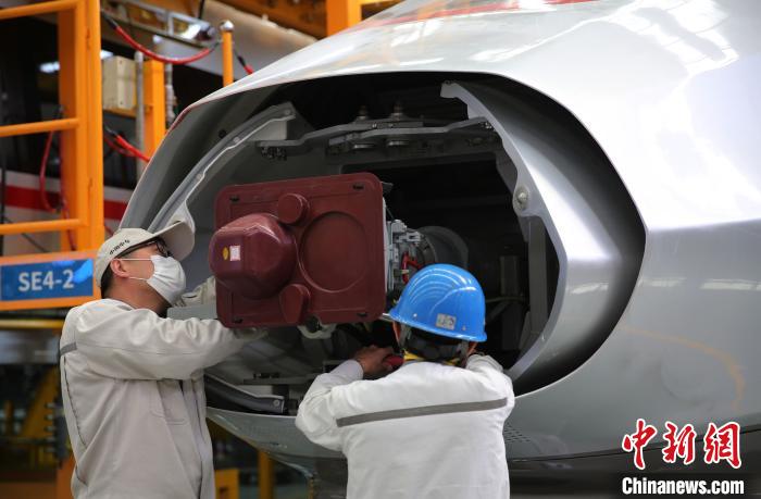 Erster Hochgeschwindigkeitszug „Fuxing“ nach dem Epidemieausbruch