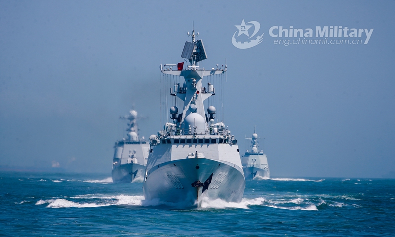 Zerstörerflottille führt Training im Ostchinesischen Meer durch_China