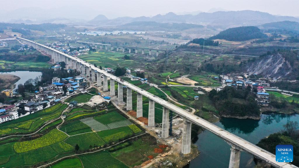 Hochgeschwindigkeitsstrecke Guiyang Nanning Im Bau China Org Cn