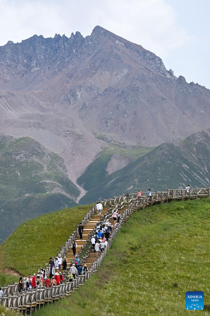 Atemberaubende Landschaft Im Kreis Qilian In Der Chinesischen Provinz