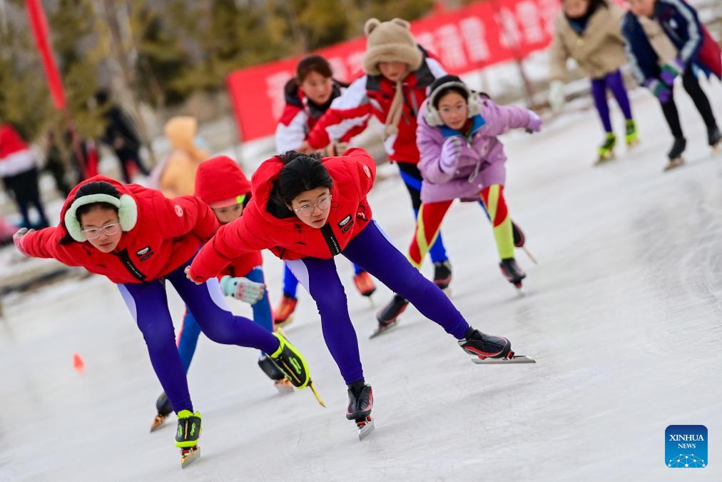 Nordwestchina Schulen Integrieren Wintersport In Den Lehrplan In