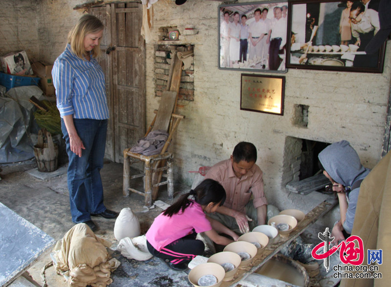 明・清時期の磁器製法を守る景徳鎮の古い窯_China.org.cn