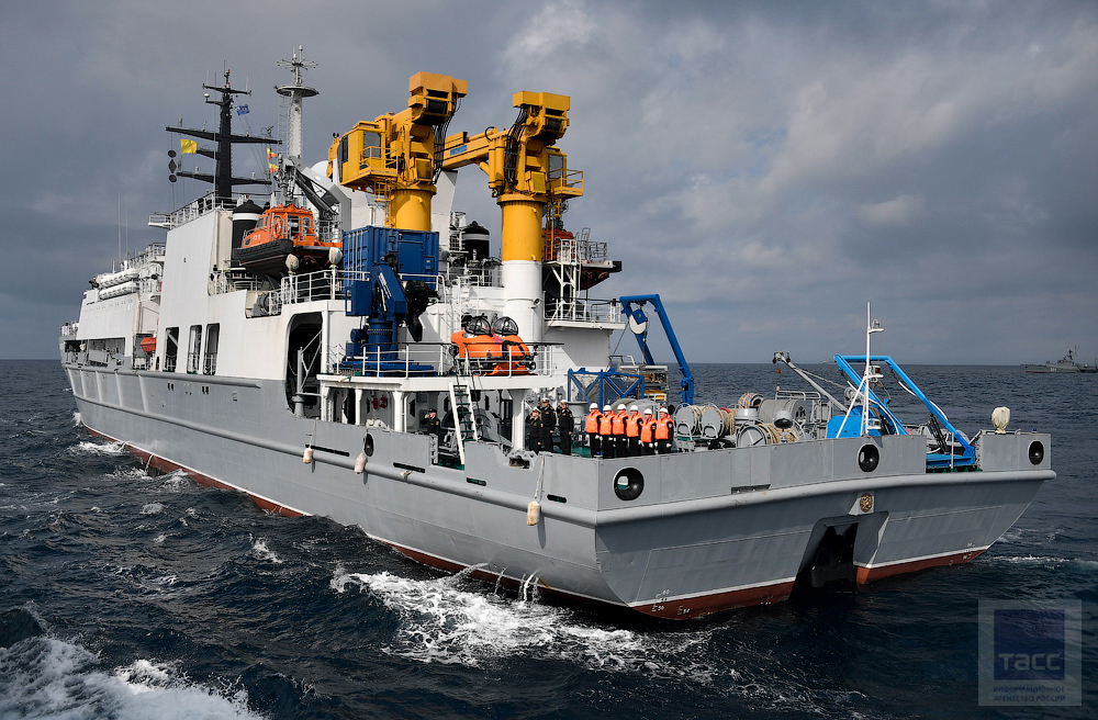 中国が輸入した潜水艦救難艦、中ロ軍事演習に登場_中国網_日本語