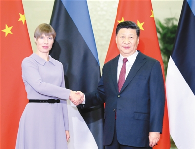 習近平主席がサマーダボス会議出席の4カ国首脳と会談