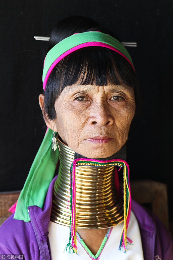 ミャンマー部落 首長の女性は美しい 5歳から銅の輪をつける 中国網 日本語