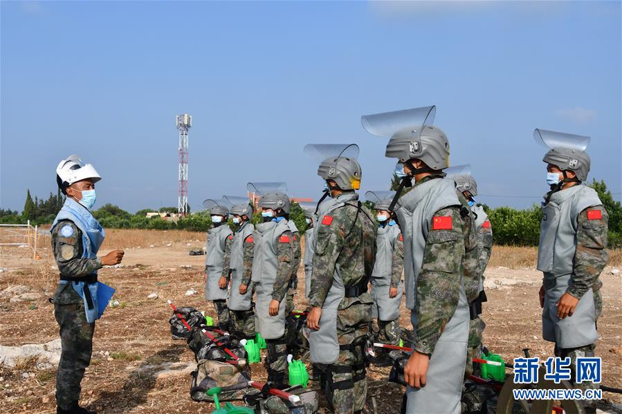 （国际·图文互动）（1）中国赴黎巴嫩维和官兵通过两种扫雷资质认证
