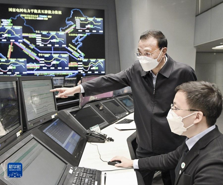 李克強総理が国家電網公司を視察「電力の安定供給を確保」