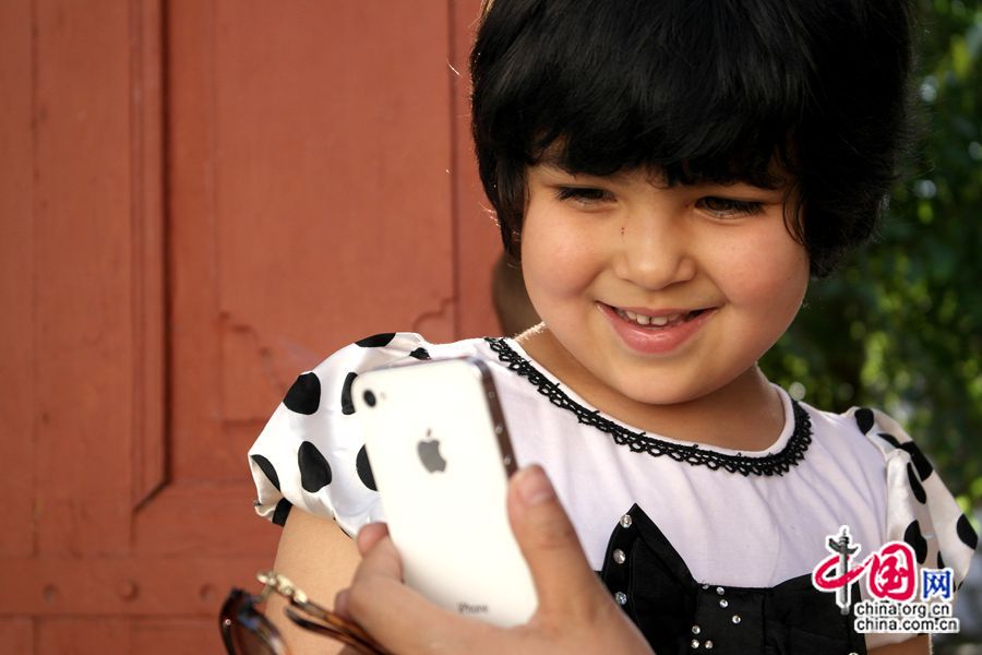 Дневник корреспондента «Чжунгован»: Синьцзянские дети Дневник корреспондента «Чжунгован»: Синьцзянские дети