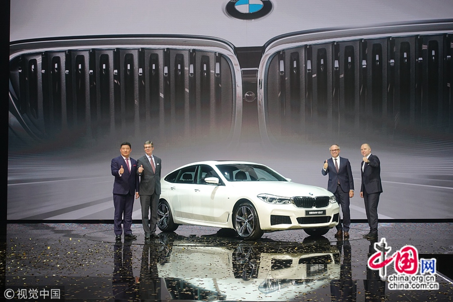 16 ноября импортные автомобили BMW 6 серии GT официально поступили на рынок г. Гуанчжоу. В соответствии с различиями в объемах двигателей и комплектации были выпущены 3 новых модели стоимостью от 710,8 до 873,8 тыс. юаней. Новые автомобили дебютировали на Франкфуртском автосалоне 2017.