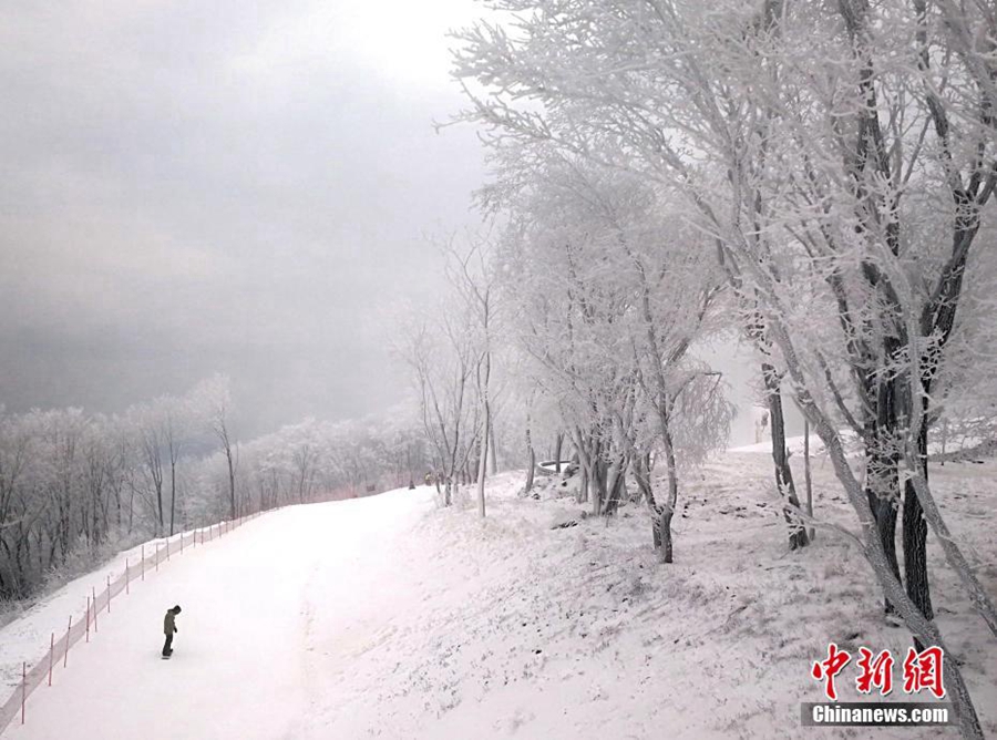 Сказочная изморозь в г. Цзилинь, провинции Цзилинь