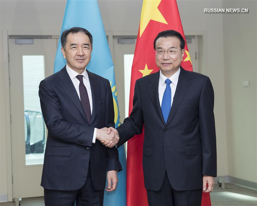 Ли Кэцян встретился с премьер-министром Казахстана Бакытжаном Сагинтаевым 