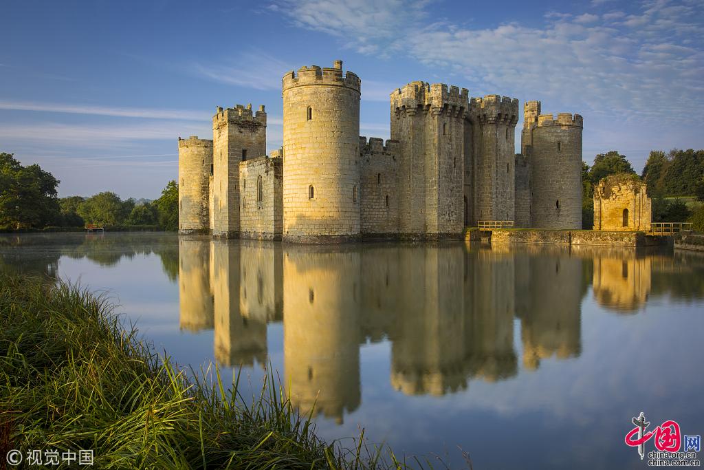 Топ-15 самых прекрасных древних замков в мире