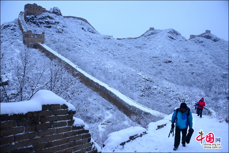 Участок Великой китайской стены Цзиньшаньлин после снега
