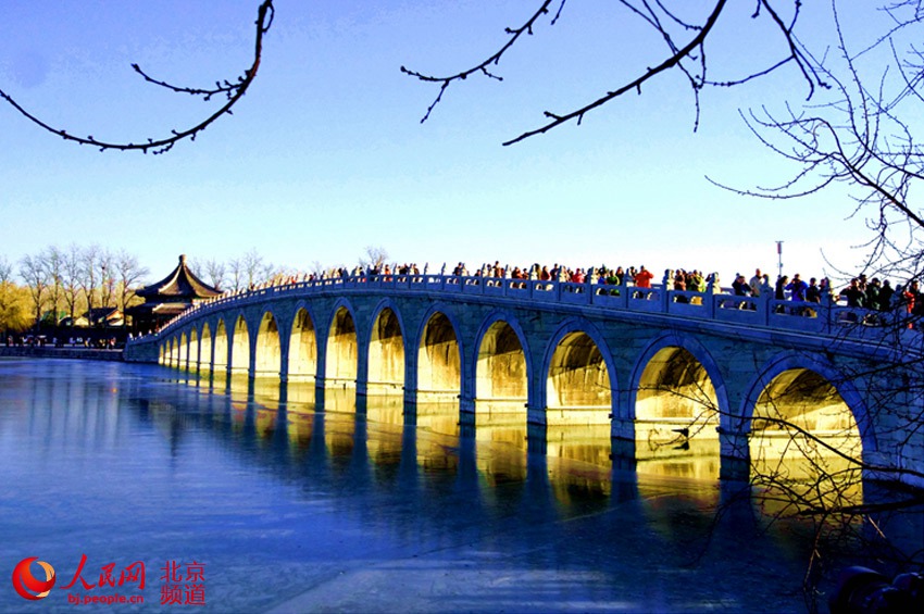 Чудо в парке «Ихэюань» привлекает тысячи туристов