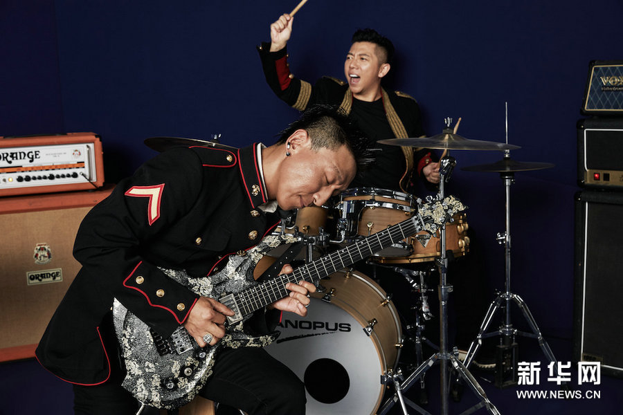 Китайская мужская поп-группа Юй Цюань возвращается и выражает себя в музыке Китайская мужская поп-группа Юй Цюань возвращается и выражает себя в музыке