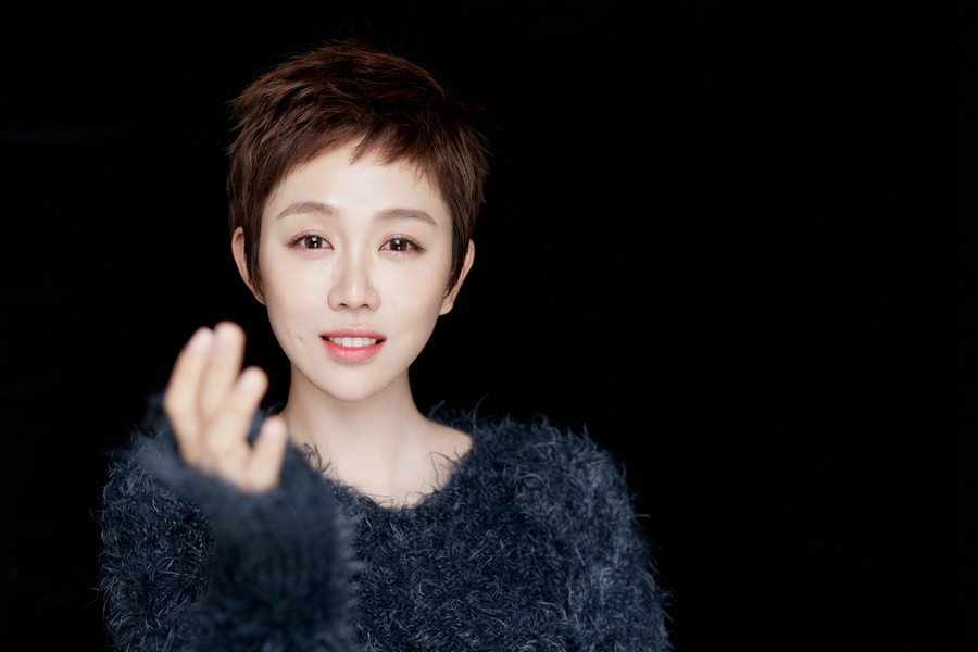 Модная фотосессия актрисы Цзян Янь