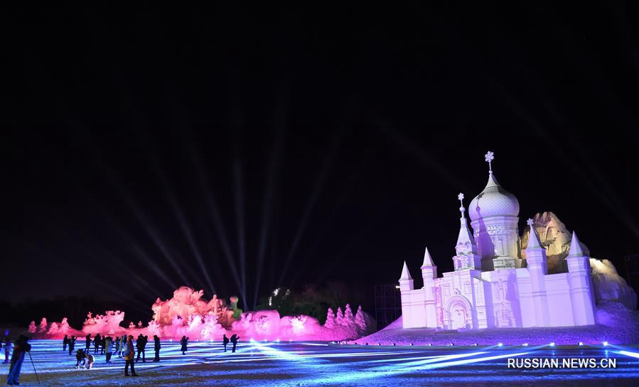 Снежно-световое 3D-шоу в Харбине