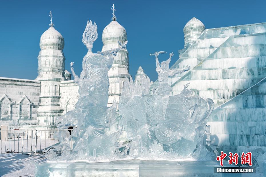 Команда из России завоевала первое место в Международном конкурсе ледяных скульптур в Харбине