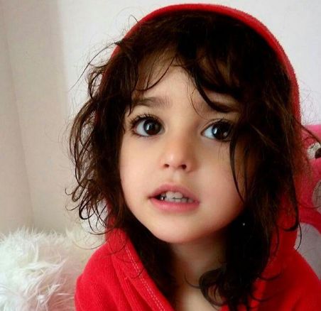 Очаровательные фото 8-летней красивой иранки