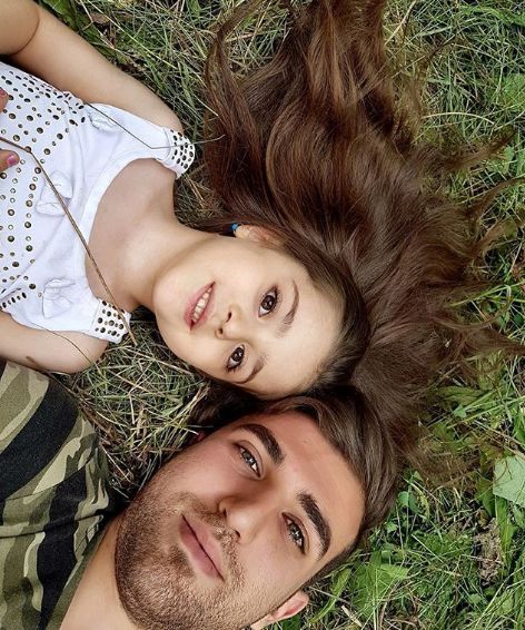 Очаровательные фото 8-летней красивой иранки
