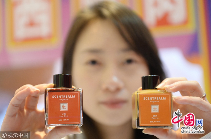 14 января, ресторан-флешмоб под названием «ресторан без еды» появился в торговом центре поселка Цзиньцяо в новом районе Пудун г. Шанхай. В этом ресторане не продается еда. 