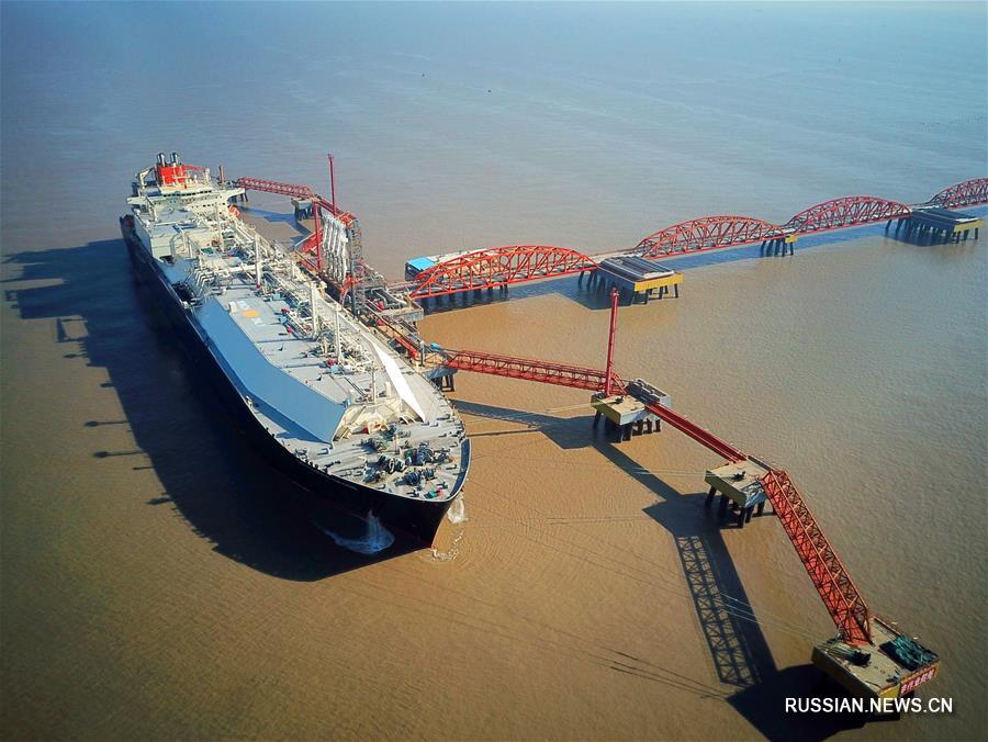 У СПГ-терминала "Цзянсу" пришвартовался 200-й танкер